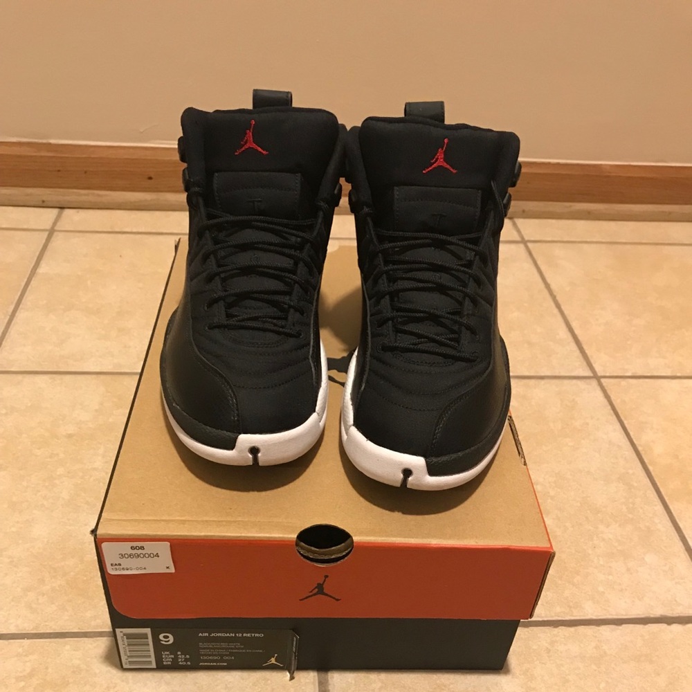 Air Jordan 12 Retro black and white